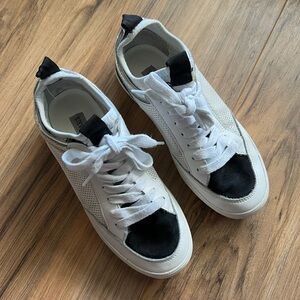 Steve Madden Sneakers